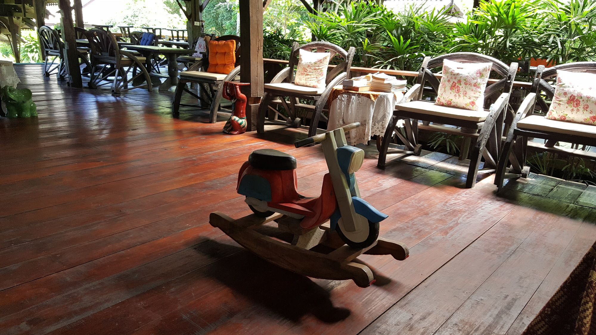 Montania Lifestyle Hotel Phanom Esterno foto