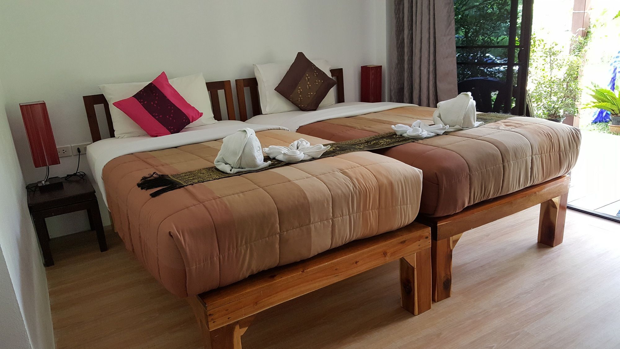 Montania Lifestyle Hotel Phanom Esterno foto